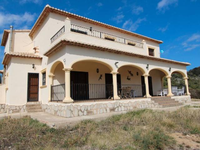 Villa en venta en Murla