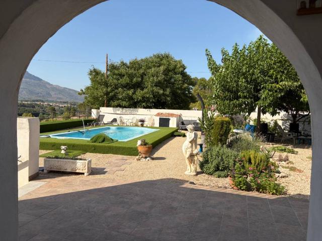 Chalet en venta en el Comtat, Valencia