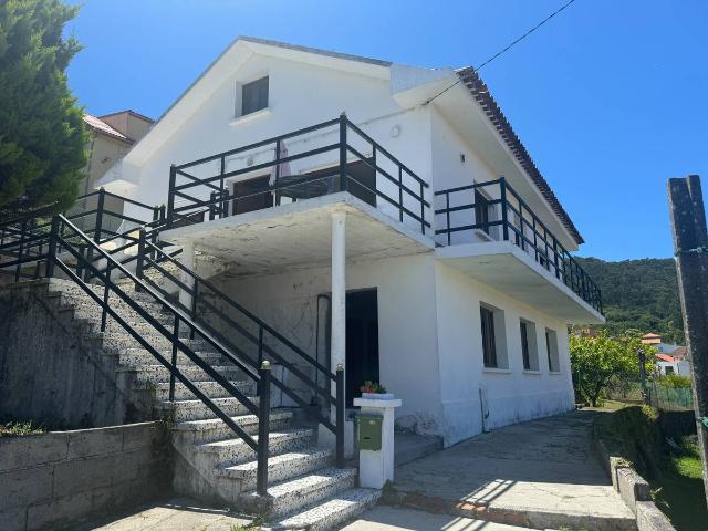 Chalet en venta en Muros, Galicia