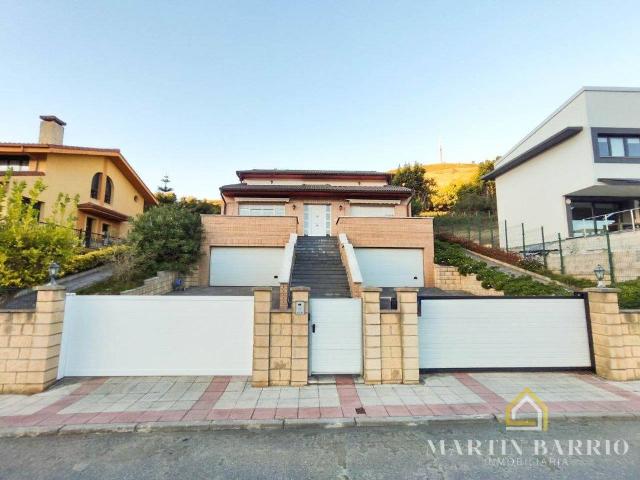 Chalet en venta en Santelices, Muskiz