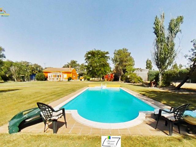 Chalet en venta en Muñogrande, Castilla y León