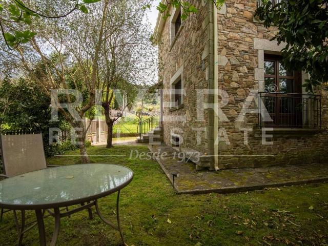 Chalet en venta en Sanxenxo, A Florida