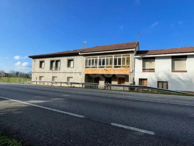Chalet en venta en Nava, Asturias