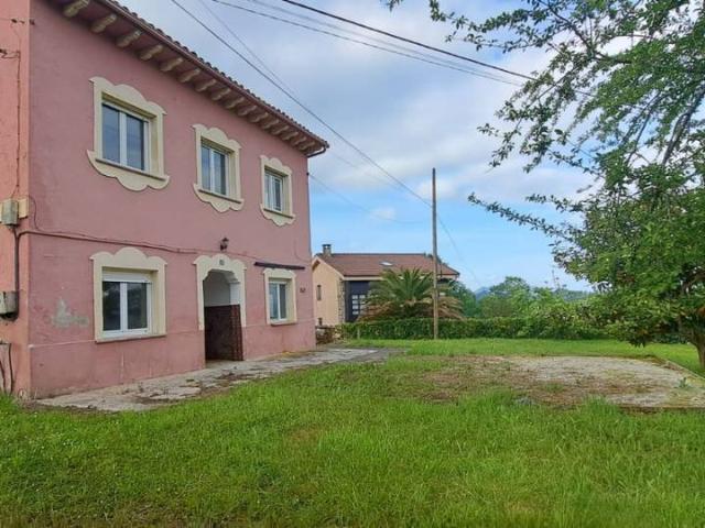 Villa en venta en Nava, Castañera