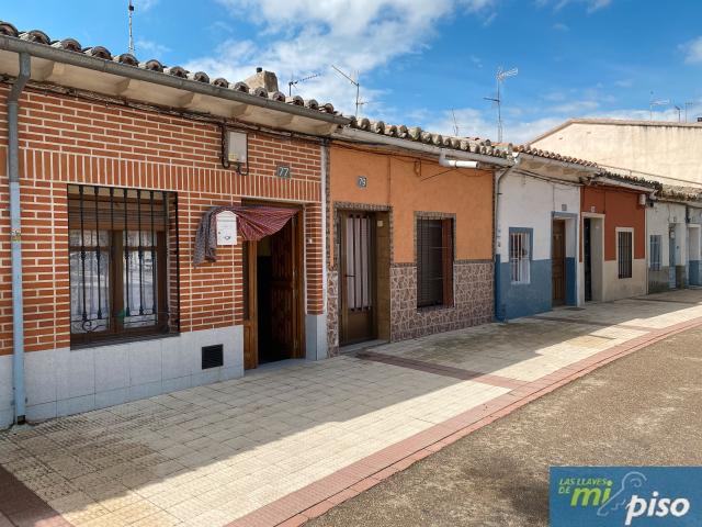 Villa en venta en Nava Del Rey