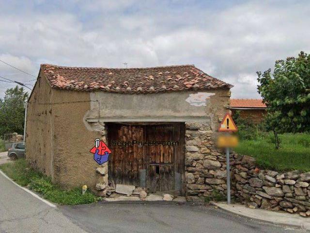 Chalet en venta en Navafría, Segovia