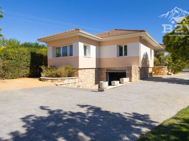 Chalet en venta en Sexmo de Lozoya, Navalafuente