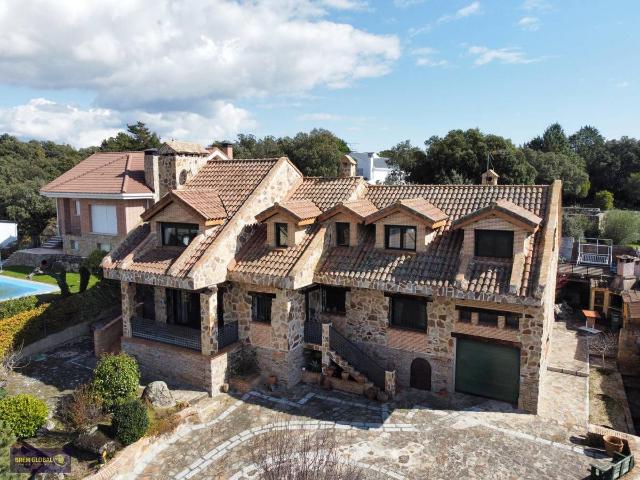 Chalet en venta en Sexmo de Lozoya, Navalafuente