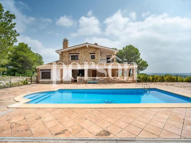 Chalet en venta en La Canal de Navarrés, Valencia