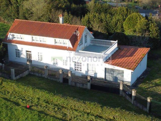 Chalet en venta en Neda, Ferrol