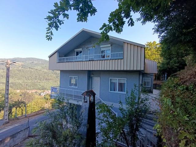 Villa en venta en Nogueira De Ramuín Villa en venta en Nogueira De Ramuín