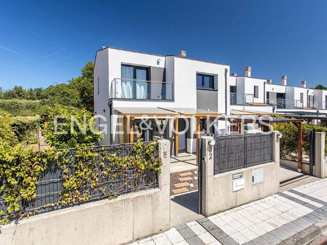 Chalet en venta en Noreña, Asturias