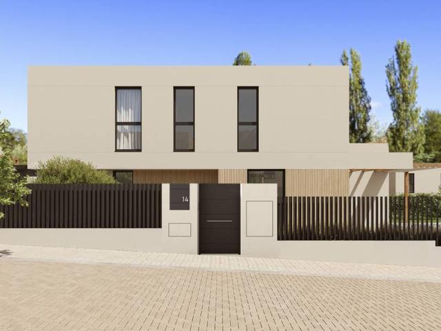 Chalet en venta en Oleiros, A Coruña