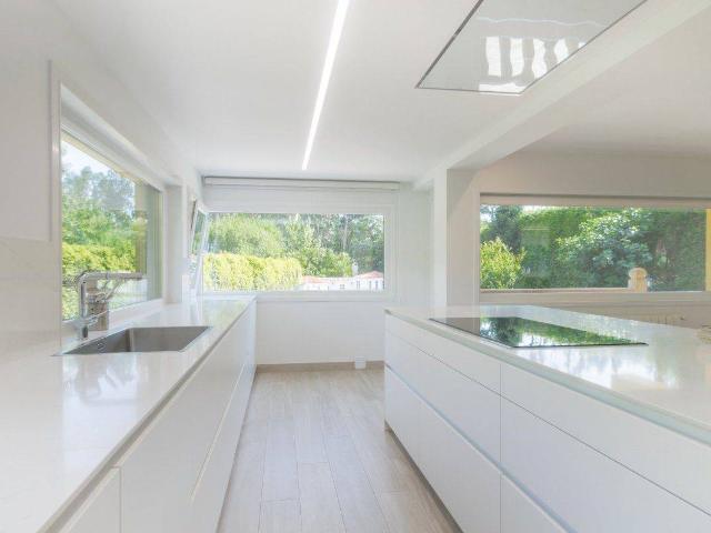 Villa en venta en Oleiros