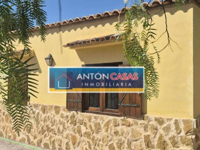 Villa en venta en Novelda, La Cruz