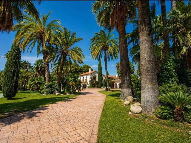 Chalet en venta en La Cruz, el Vinalopó Mitjà / El Vinalopó Medio