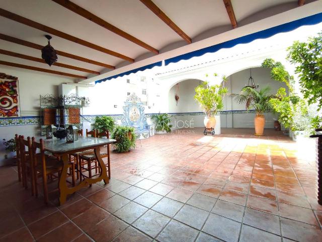 Villa en venta en Novelda, La Cruz