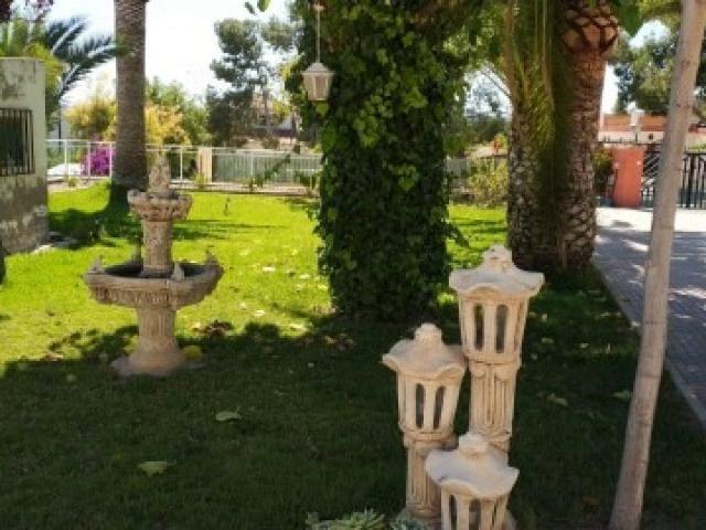 Villa en venta en Novelda, La Cruz