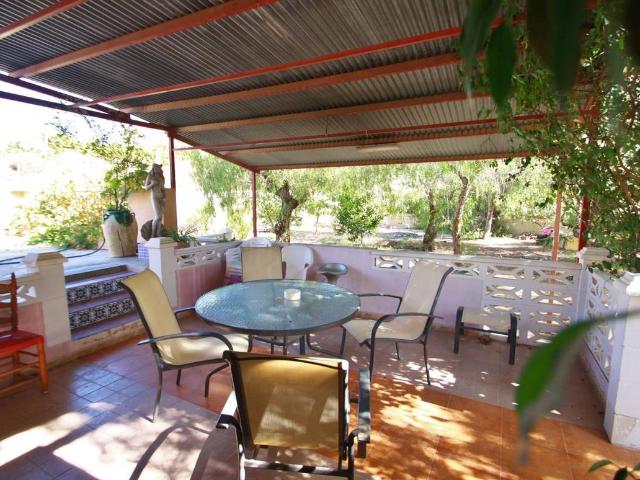 Villa en venta en Novelda, La Cruz