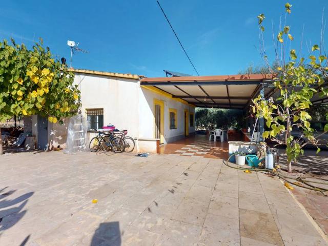 Chalet en venta en La Cruz, el Vinalopó Mitjà / El Vinalopó Medio