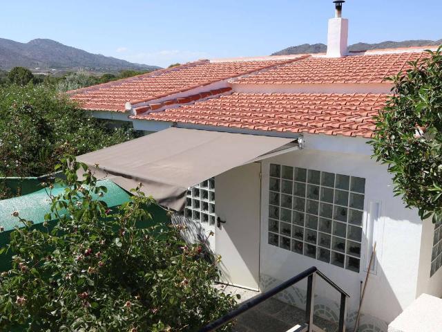 Chalet en venta en La Cruz, el Vinalopó Mitjà / El Vinalopó Medio