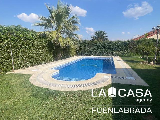 Villa en venta en Novés