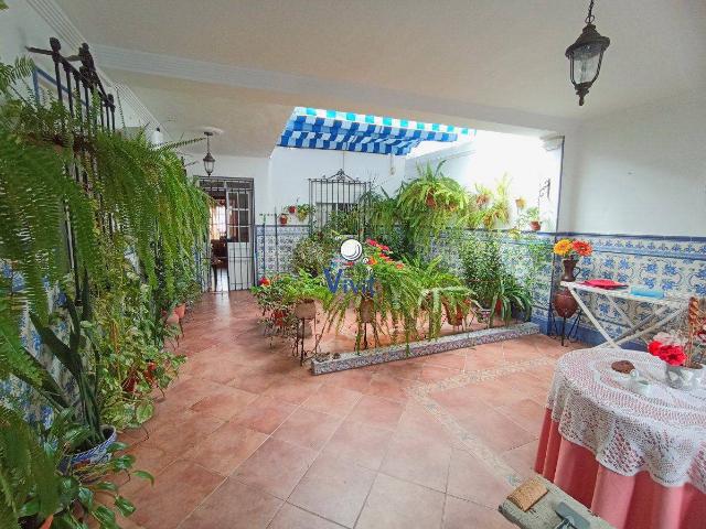 Chalet en venta en Alcalá De Guadaíra, Andalucía