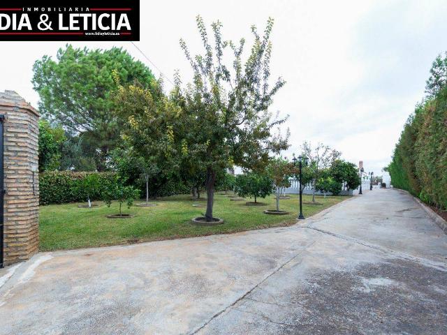Chalet en venta en Alcalá De Guadaíra, Andalucía