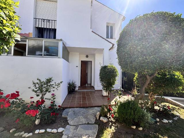 Chalet en venta en Barriada Islas Canarias, Costa del Sol Occidental