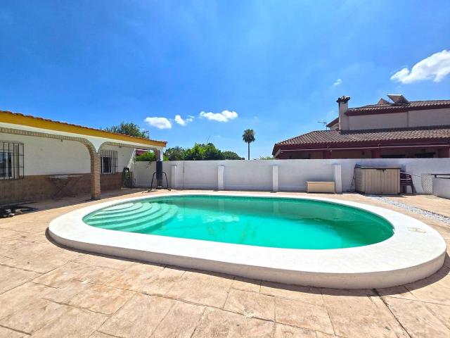 Chalet en venta en Mairena Pueblo, Mairena Del Aljarafe