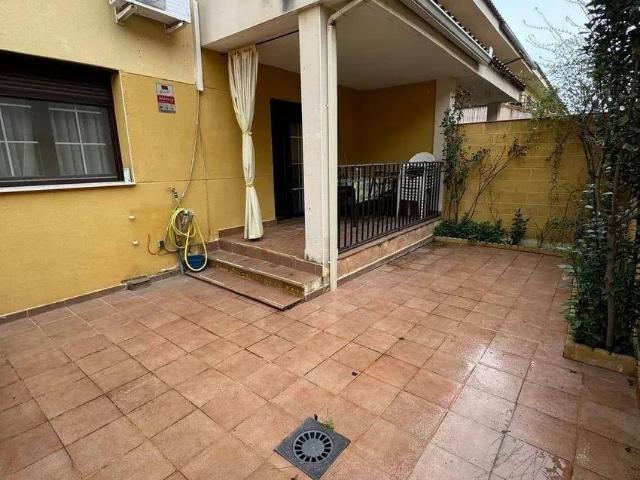 Villa en venta en Numancia De La Sagra