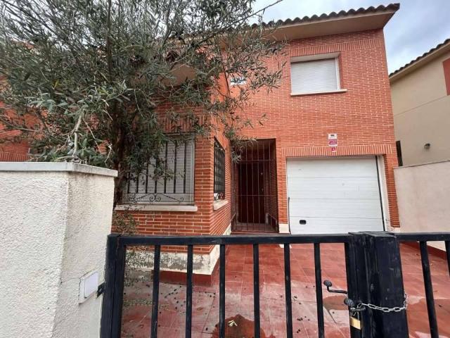 Chalet en venta en Numancia De La Sagra, Toledo