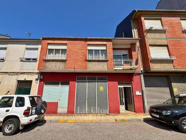 Chalet en venta en O Barco de Valdeorras, Valdeorras