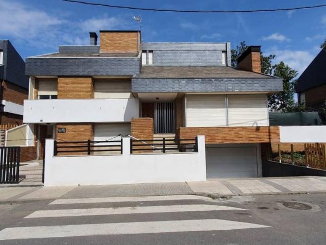 Chalet en venta en O Barco de Valdeorras, Valdeorras