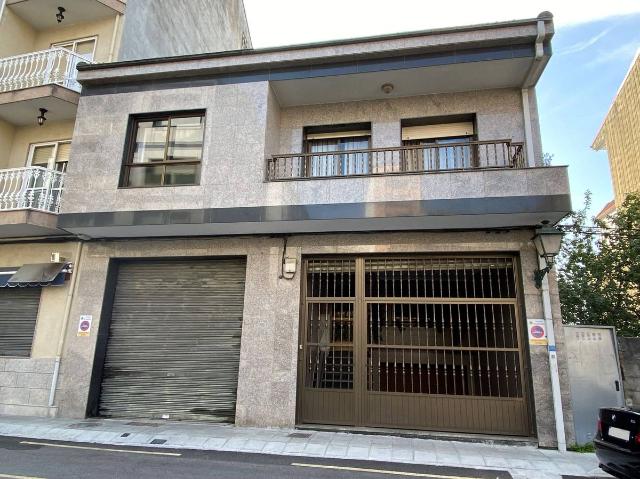 Chalet en venta en O Carballiño