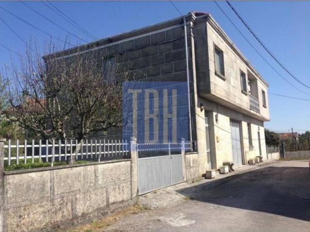 Chalet en venta en O Carballiño