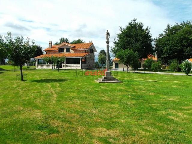 Villa en venta en O Carballiño, O Tellado