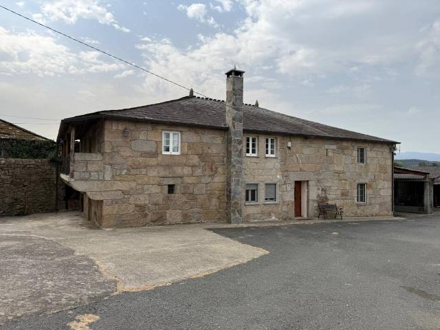 Chalet en venta en O Corgo, Lugo