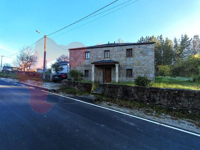 Chalet en venta en O Corgo, Lugo
