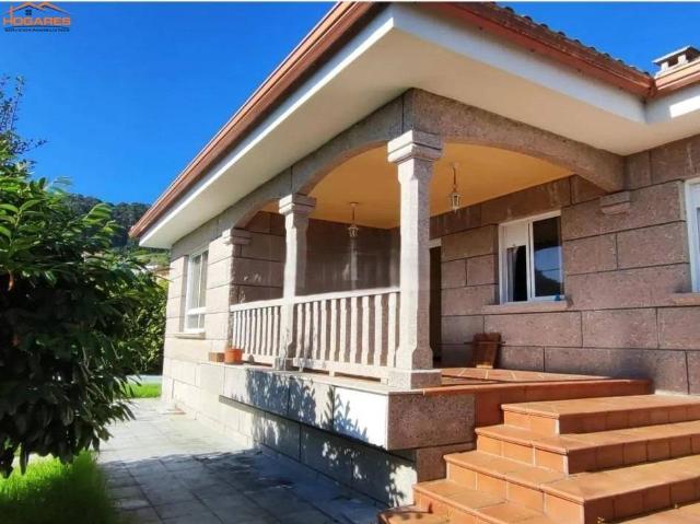Chalet en venta en Cangas, O Morrazo
