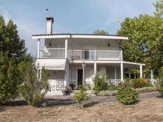 Chalet en venta en Prexigueiró, Ourense