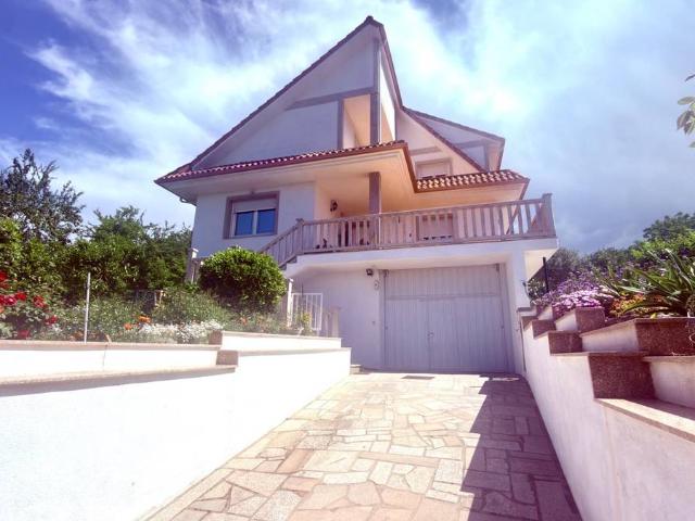 Chalet en venta en Prexigueiró, Ourense