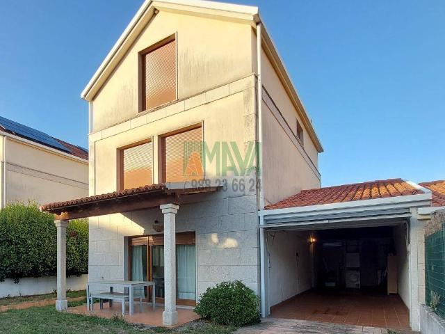 Chalet en venta en Prexigueiró, Ourense