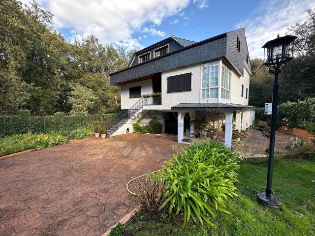 Villa en venta en O Pereiro De Aguiar, O Pereiro de Alén