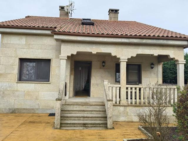 Chalet en venta en O Pereiro De Aguiar, Ourense