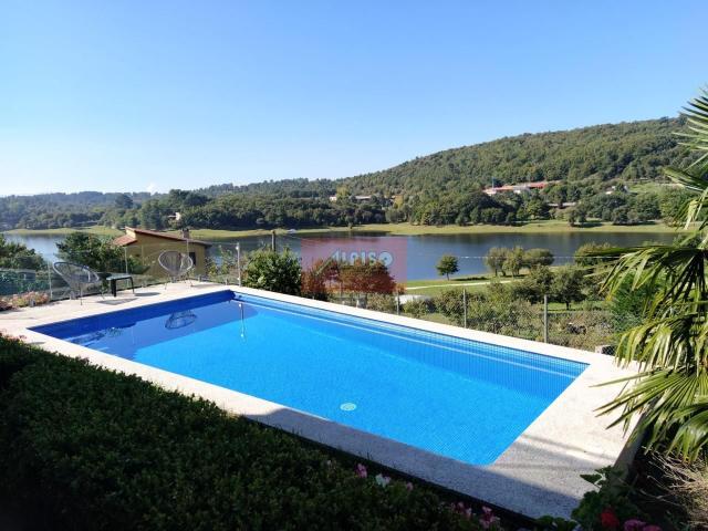 Villa en venta en O Pereiro De Aguiar, O Pereiro de Alén
