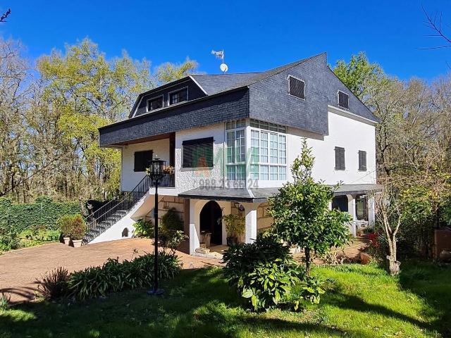 Chalet en venta en O Pereiro De Aguiar, Ourense