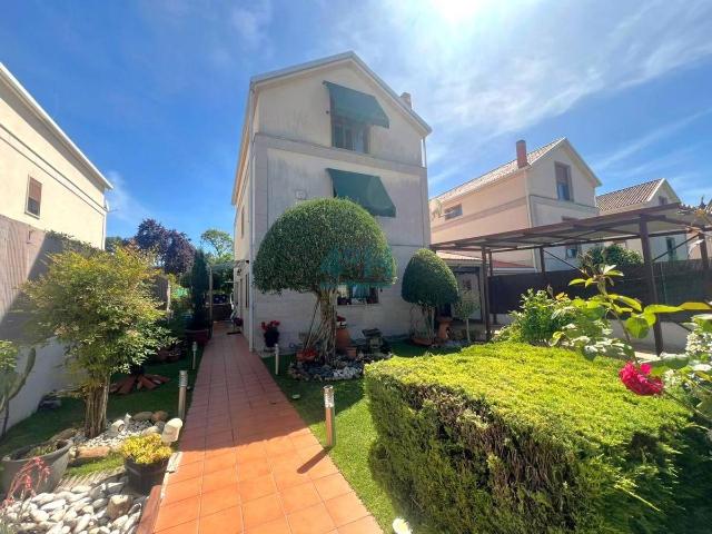 Chalet en venta en Prexigueiró, Ourense