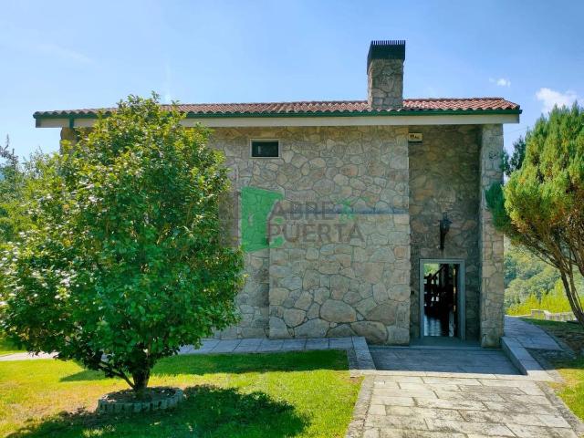 Villa en venta en O Pereiro De Aguiar, O Pereiro de Alén