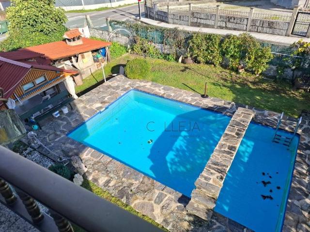 Chalet en venta en Prexigueiró, Ourense